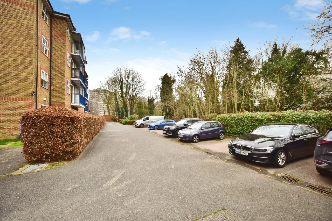 River Bank Close, Maidstone, ME15, photo 12