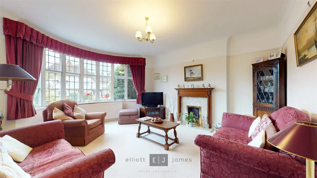 The Meadway, Buckhurst Hill, photo 3