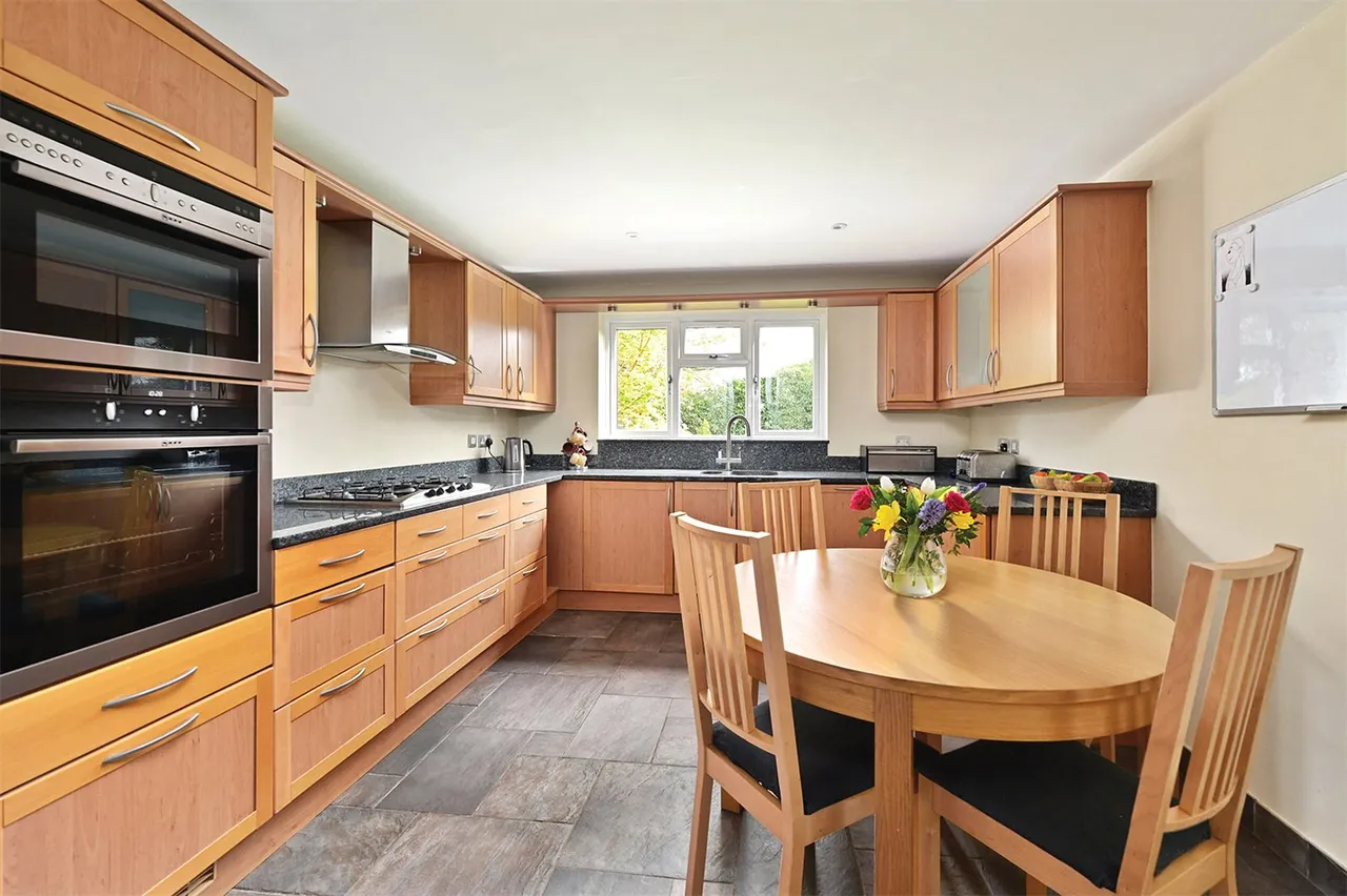 Windsor Gardens, Ash, Aldershot, Surrey, GU12 6QT, photo 7