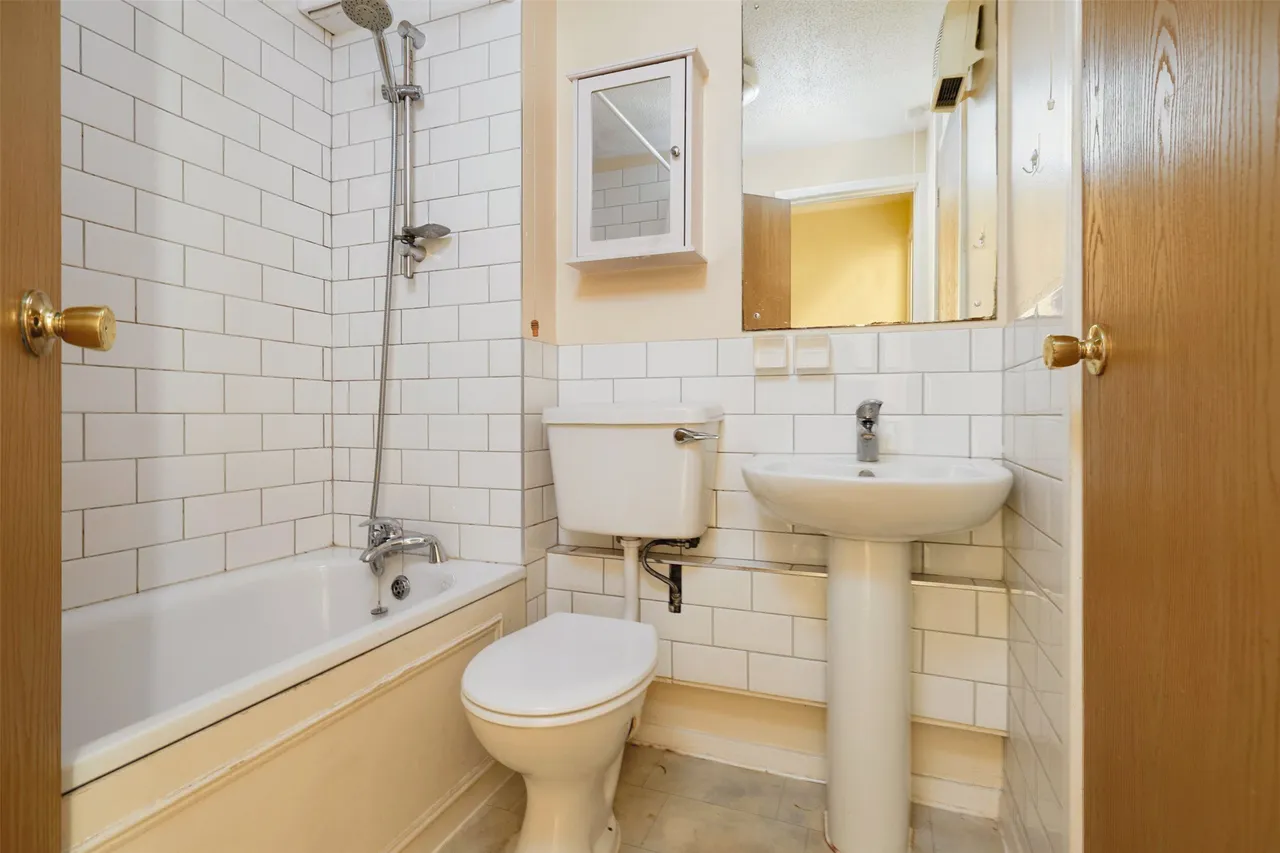 Bakers Way, Capel, RH5, photo 6