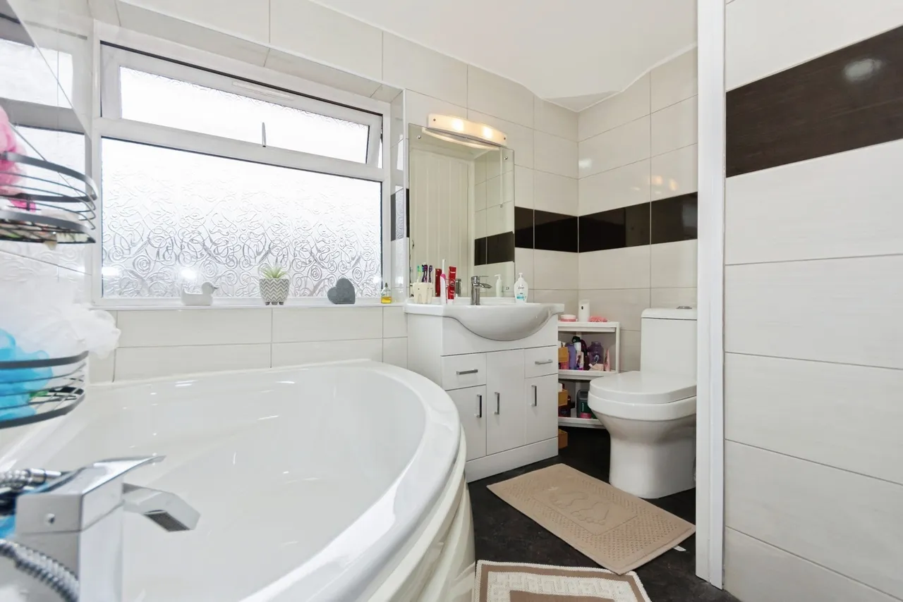 Circular Road, Birmingham, B27, photo 10