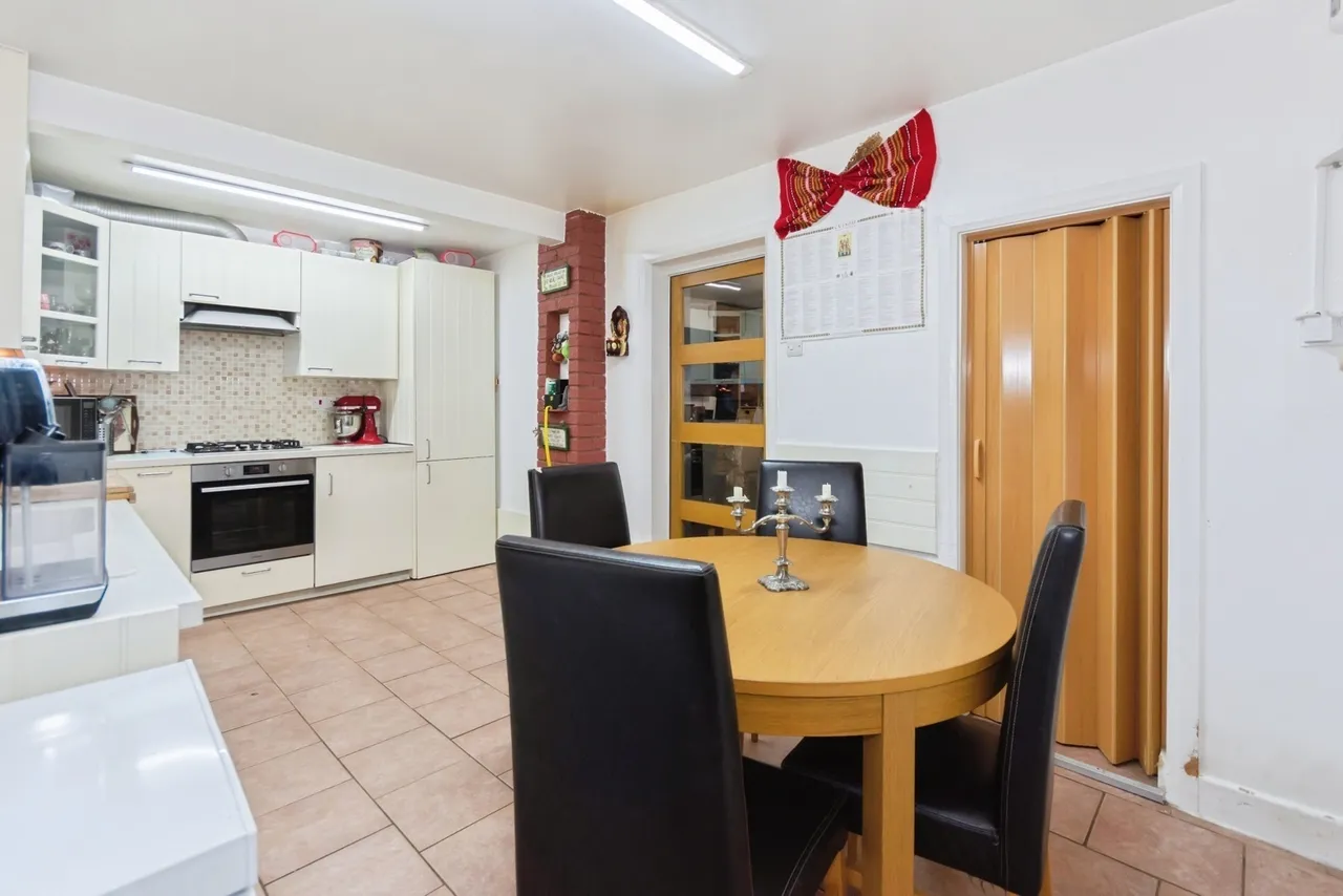 Circular Road, Birmingham, B27, photo 3