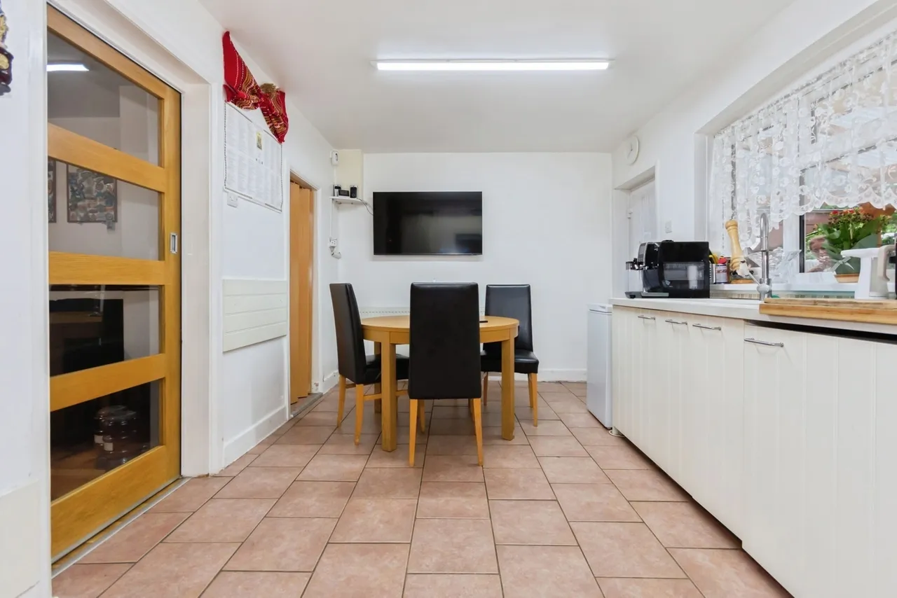 Circular Road, Birmingham, B27, photo 4