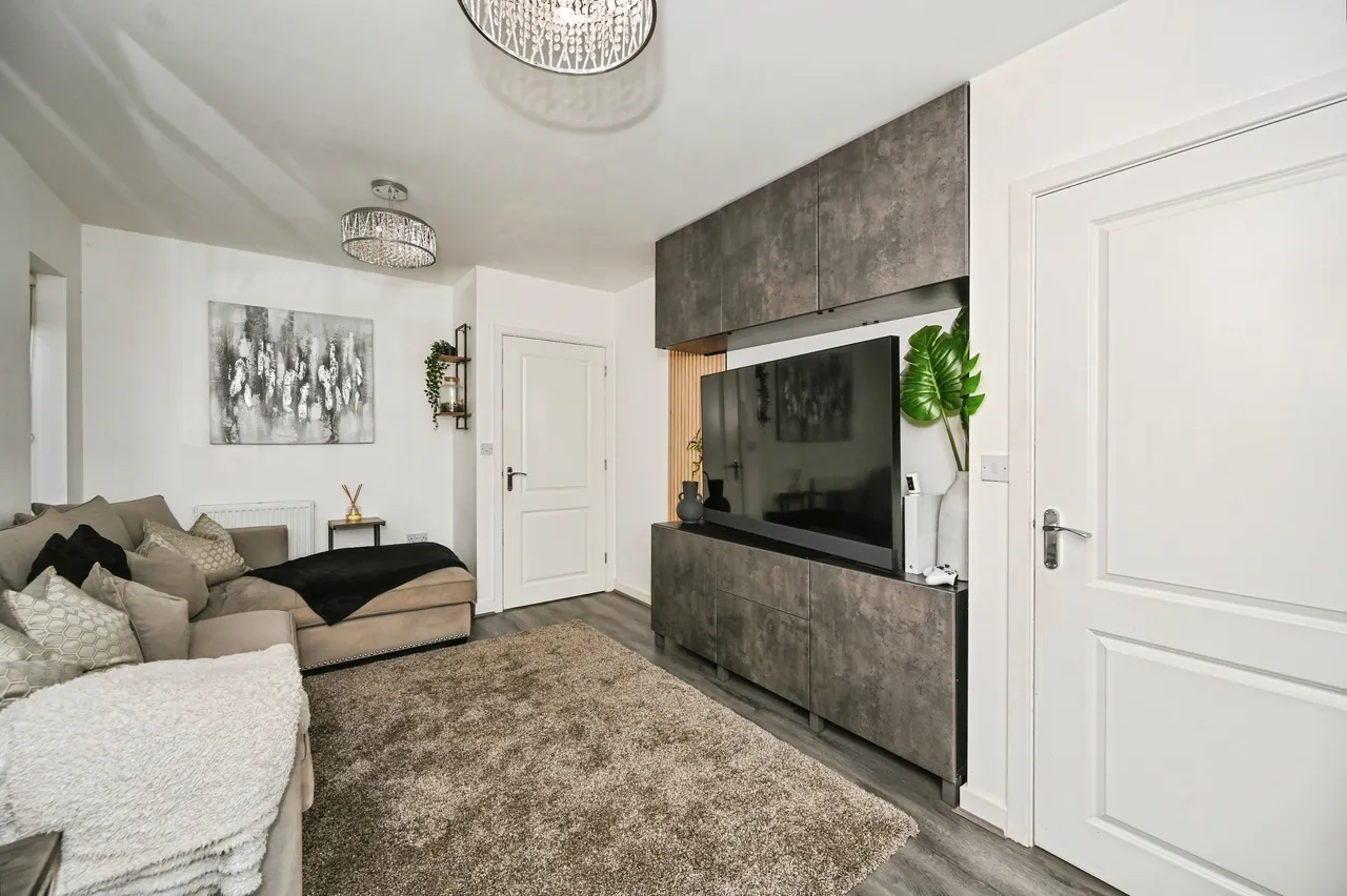 Vines Cross Way, Skelmersdale, WN8, photo 6