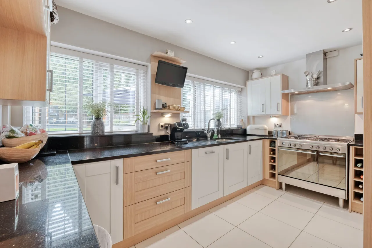 Bourton Road, Solihull, B92, photo 7