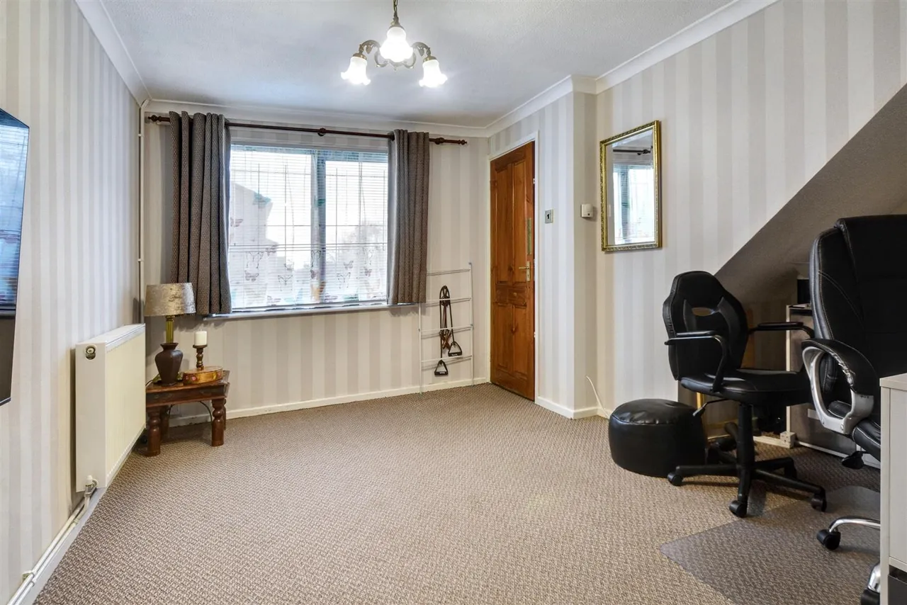 Elmore Court, Nottingham, NG7, photo 5
