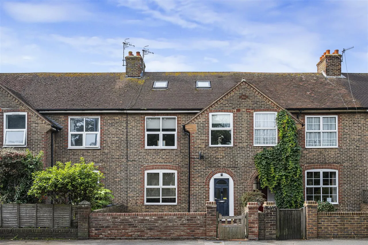 Eastbourne Road, Seaford, photo 35