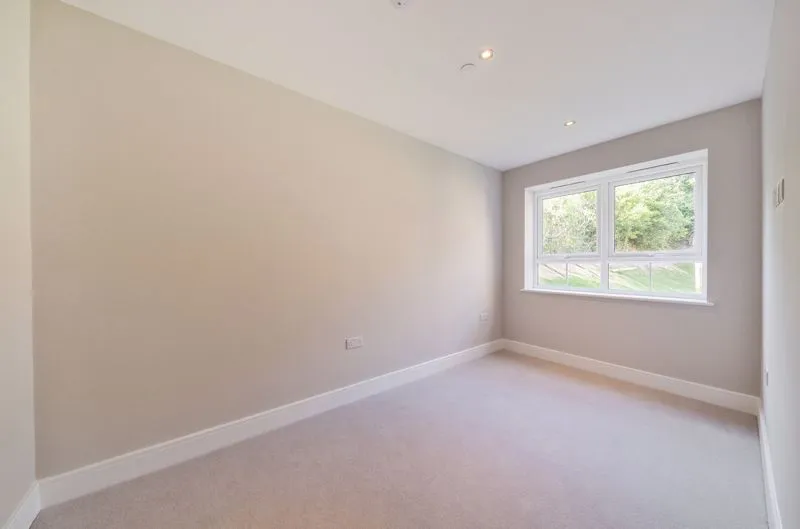 88 Riddlesdown Road, Purley CR8 1DD, photo 7
