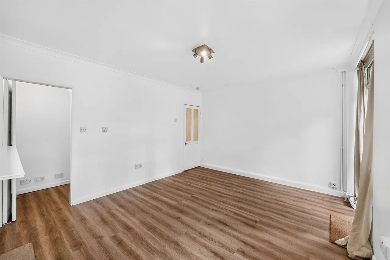 Limpsfield Avenue, London, photo 3