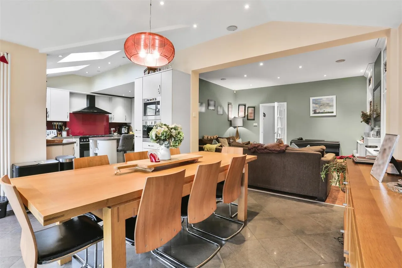 Crichton Road, Carshalton, SM5 3LS, photo 12