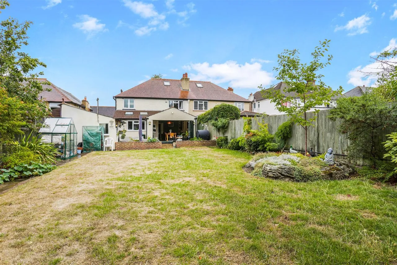 Crichton Road, Carshalton, SM5 3LS, photo 20