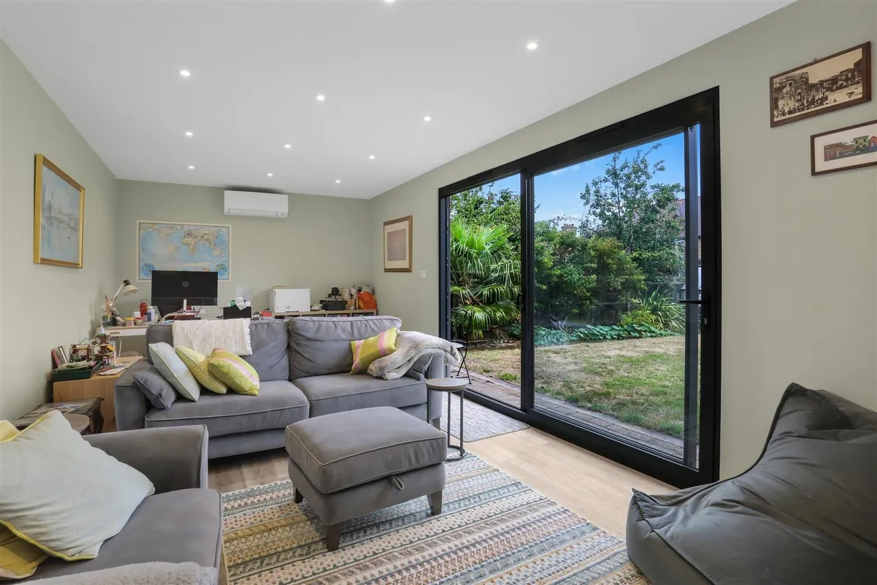 Crichton Road, Carshalton, SM5 3LS, photo 21
