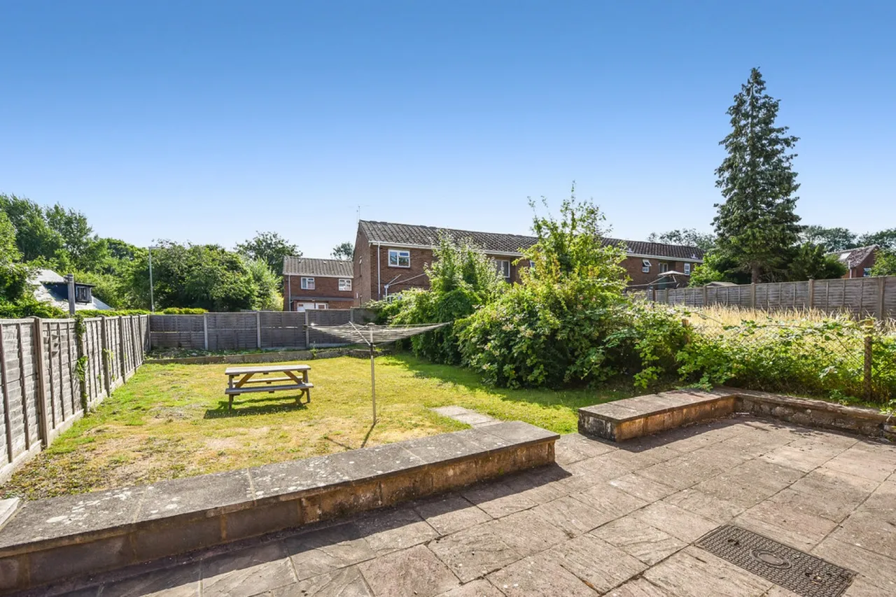 Stuart Crescent, Winchester, photo 11