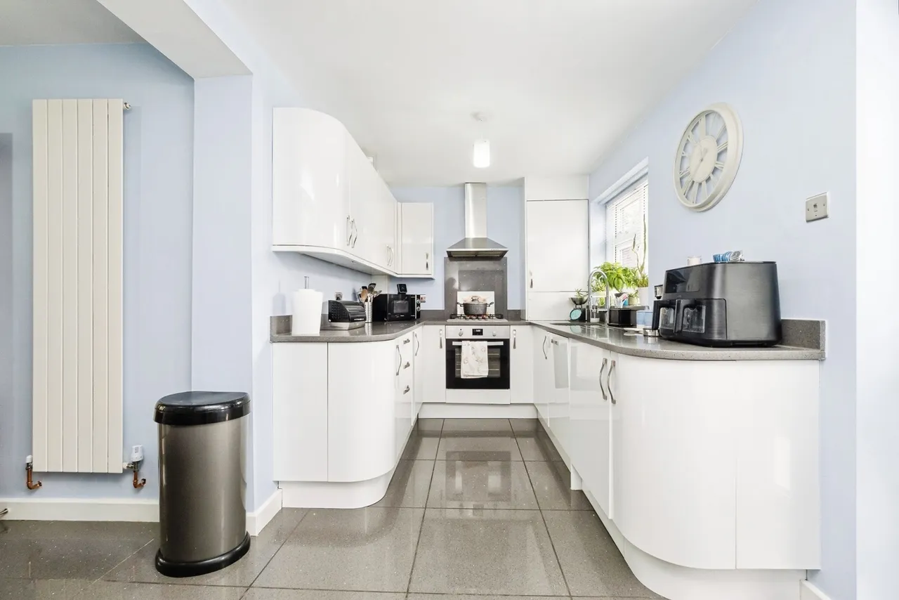 Hunters Hall Road, Dagenham, RM10, photo 7