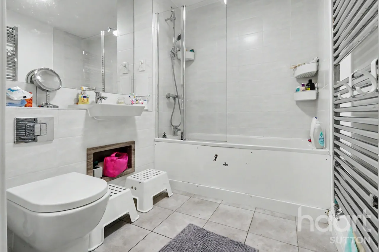 London Road, Wallington, SM6, photo 14