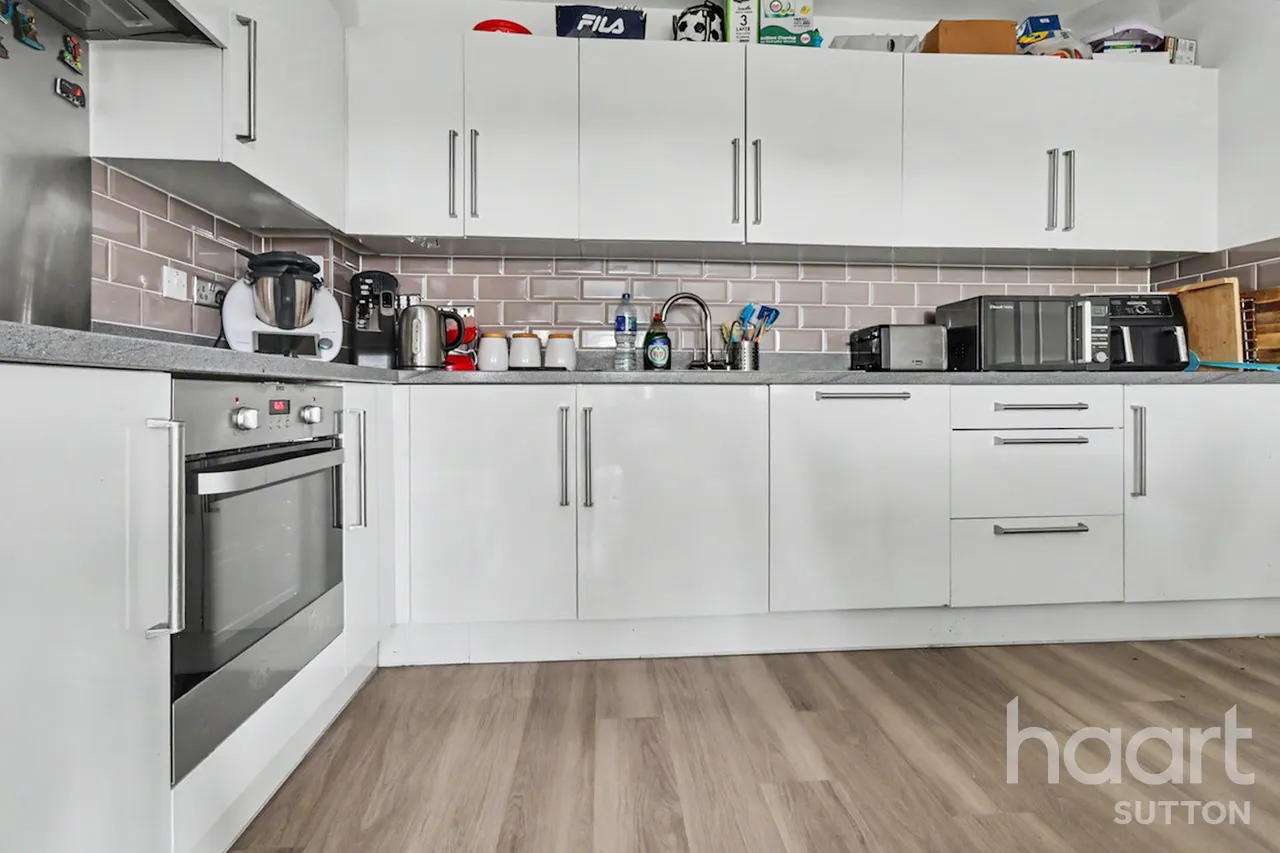 London Road, Wallington, SM6, photo 11