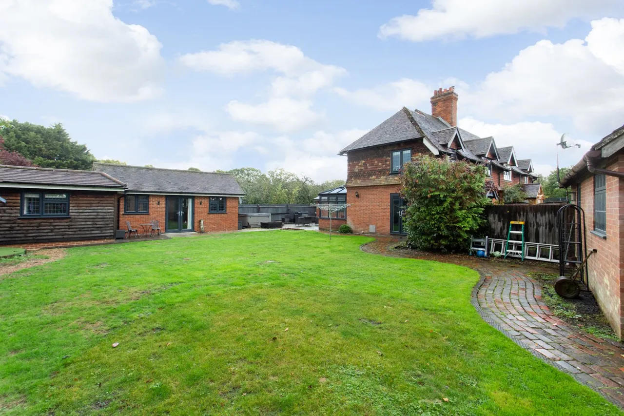 Ashford Road, Bethersden, TN26, photo 25