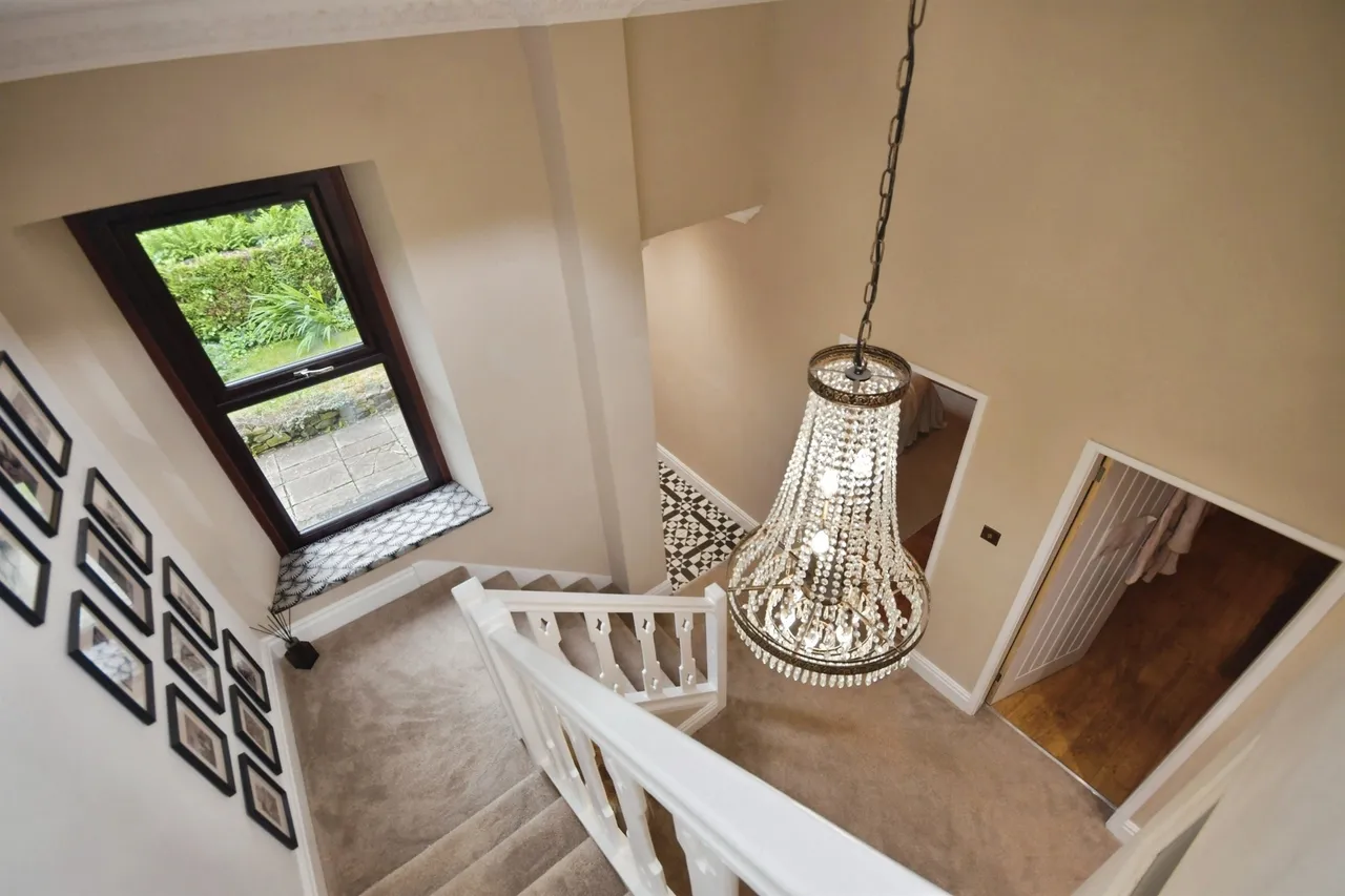 Huddersfield Road, Penistone, S36, photo 9