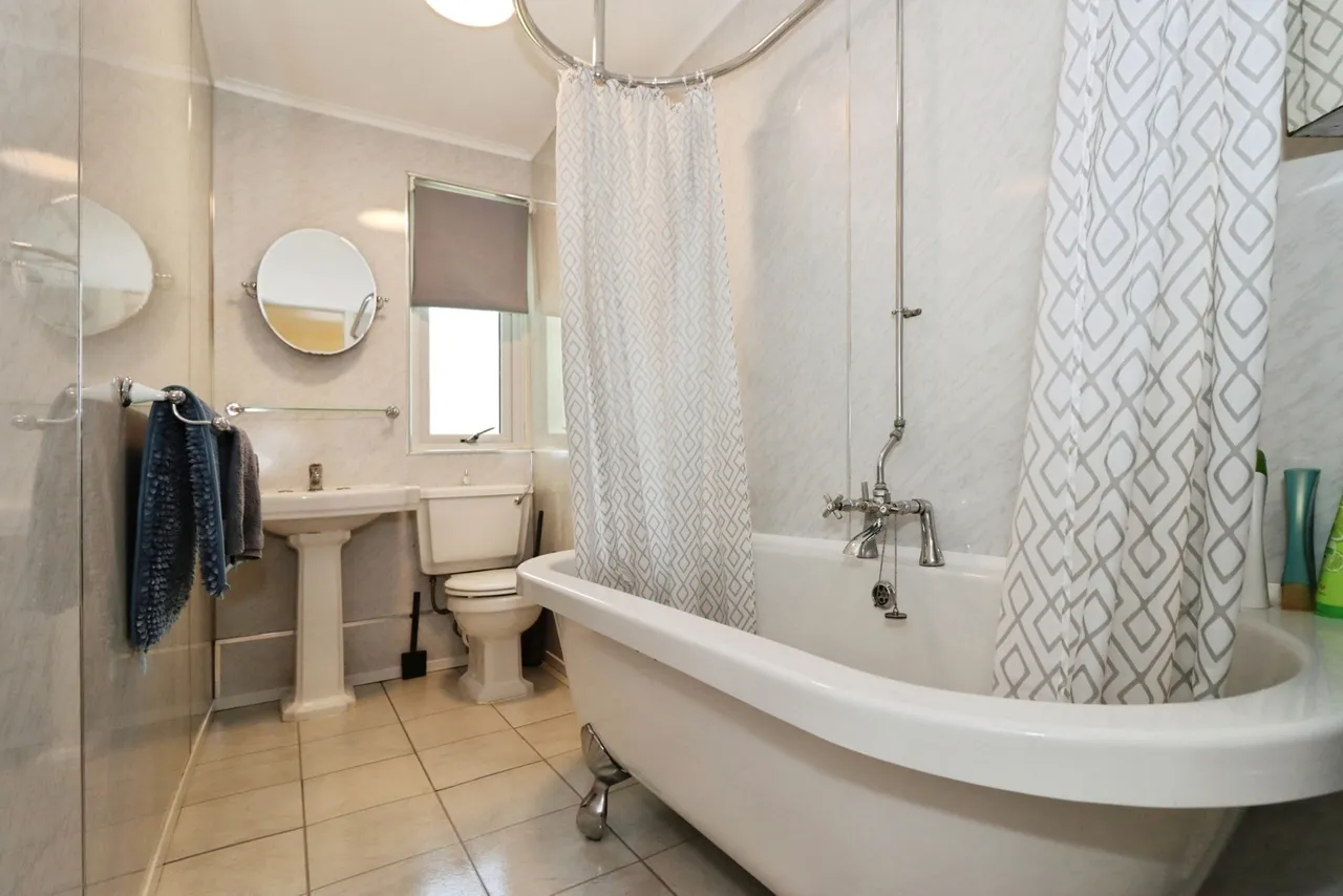 Marlborough Drive, Frenchay, Bristol, BS16, photo 10