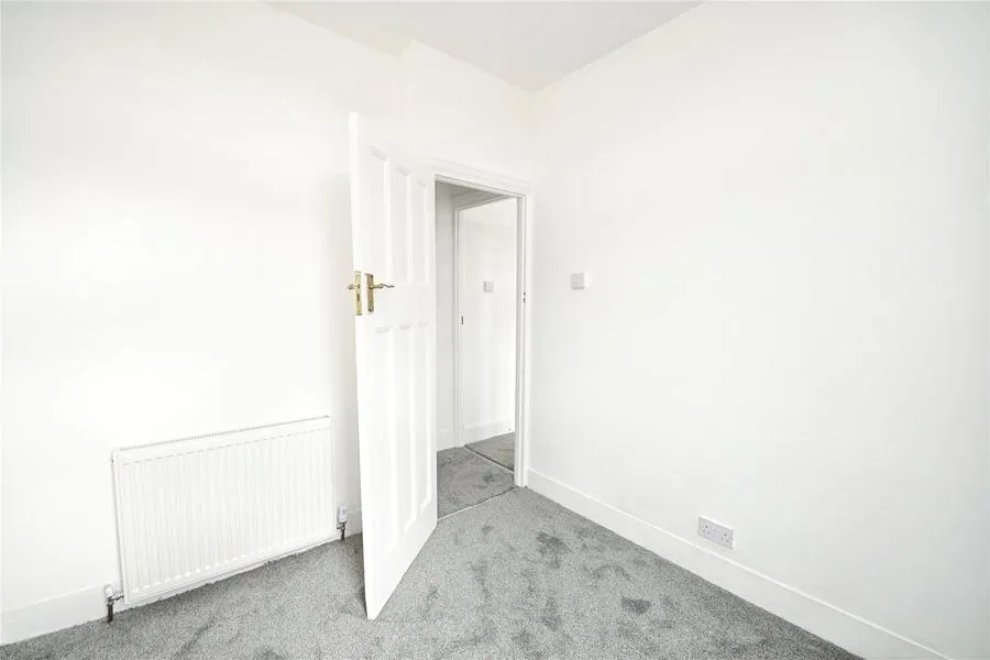 Breamore Road, Ilford, IG3, photo 21
