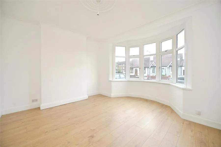 Breamore Road, Ilford, IG3, photo 7