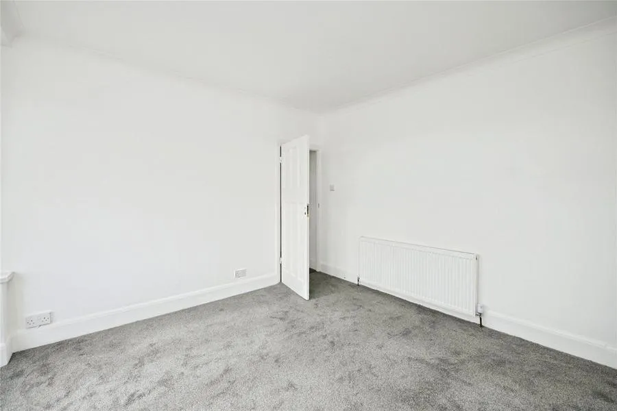 Breamore Road, Ilford, IG3, photo 24