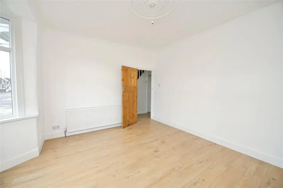 Breamore Road, Ilford, IG3, photo 6