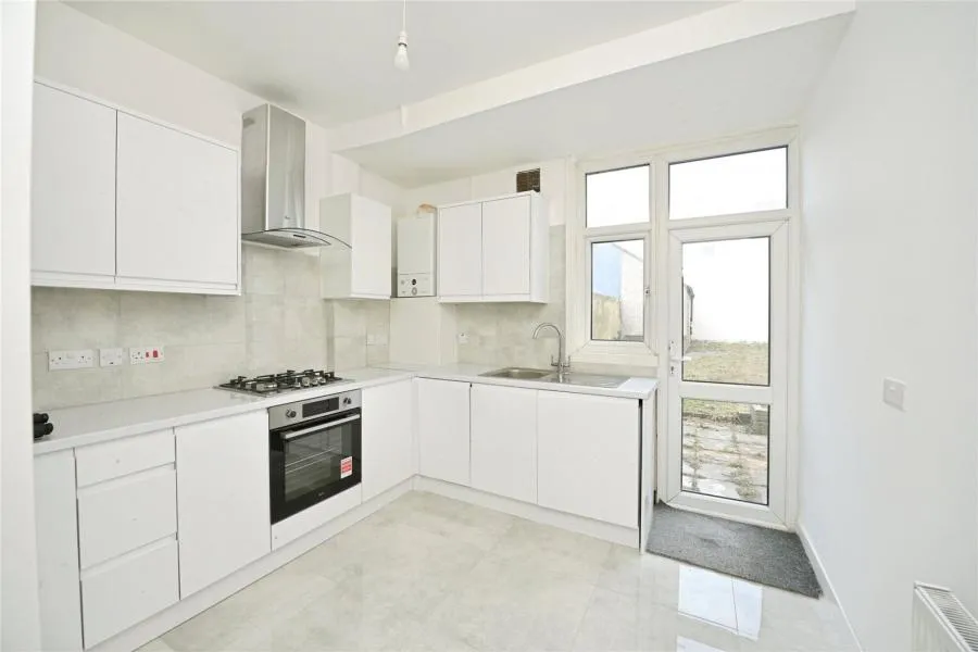 Breamore Road, Ilford, IG3, photo 10