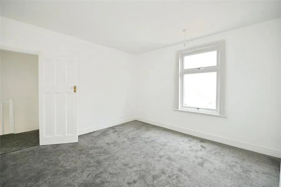 Breamore Road, Ilford, IG3, photo 16