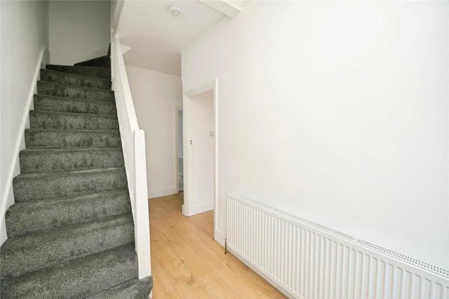 Breamore Road, Ilford, IG3, photo 3