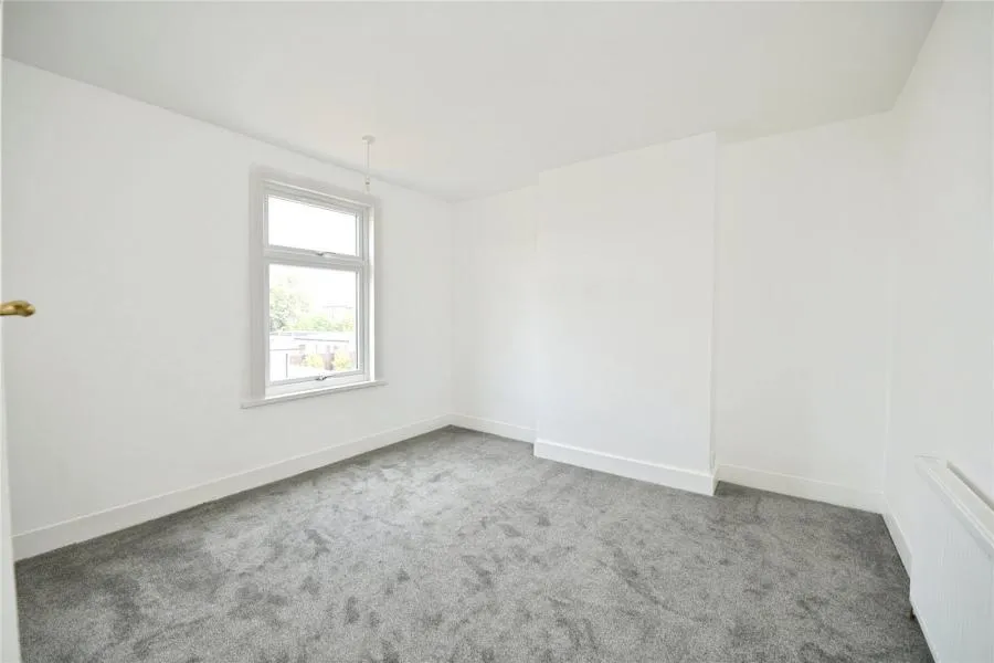 Breamore Road, Ilford, IG3, photo 13