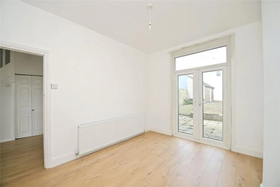 Breamore Road, Ilford, IG3, photo 5
