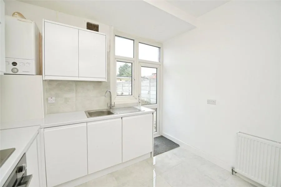 Breamore Road, Ilford, IG3, photo 11