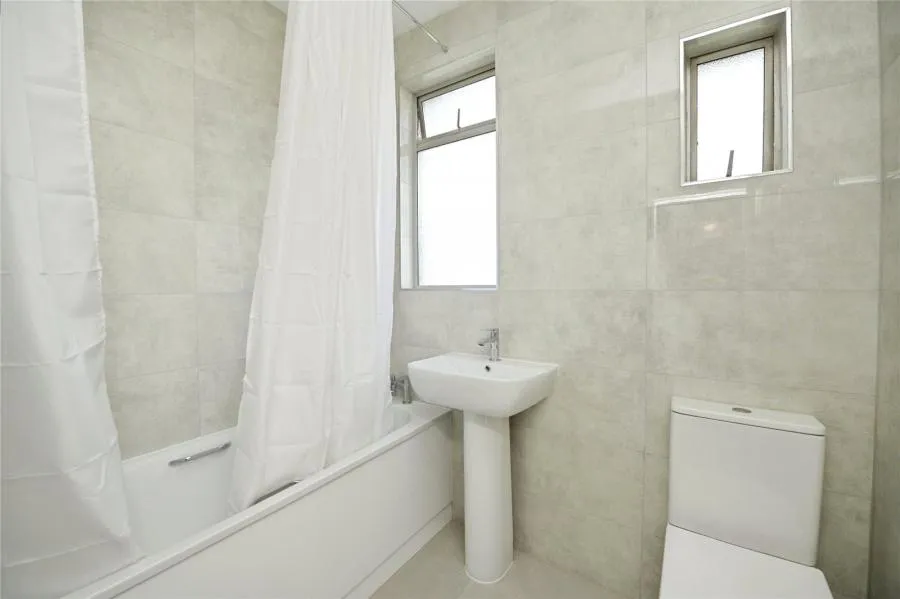 Breamore Road, Ilford, IG3, photo 17
