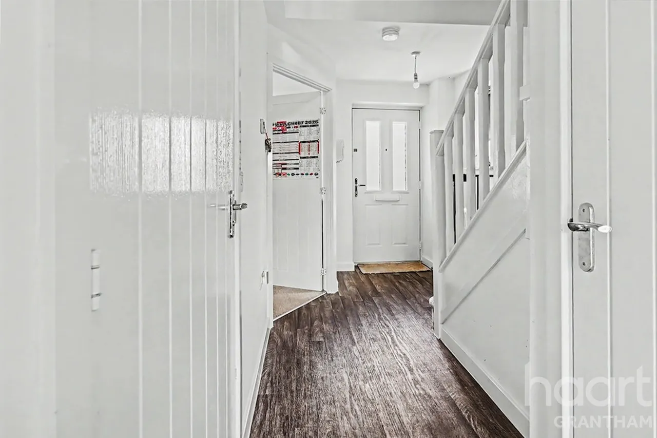 Whittle Road, NG34, photo 10