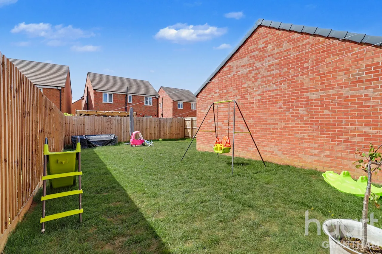 Whittle Road, NG34, photo 19