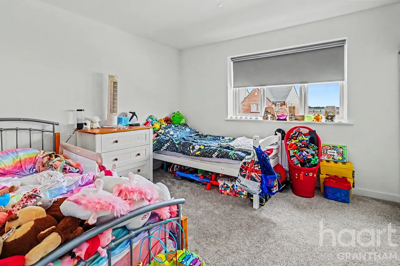 Whittle Road, NG34, photo 14