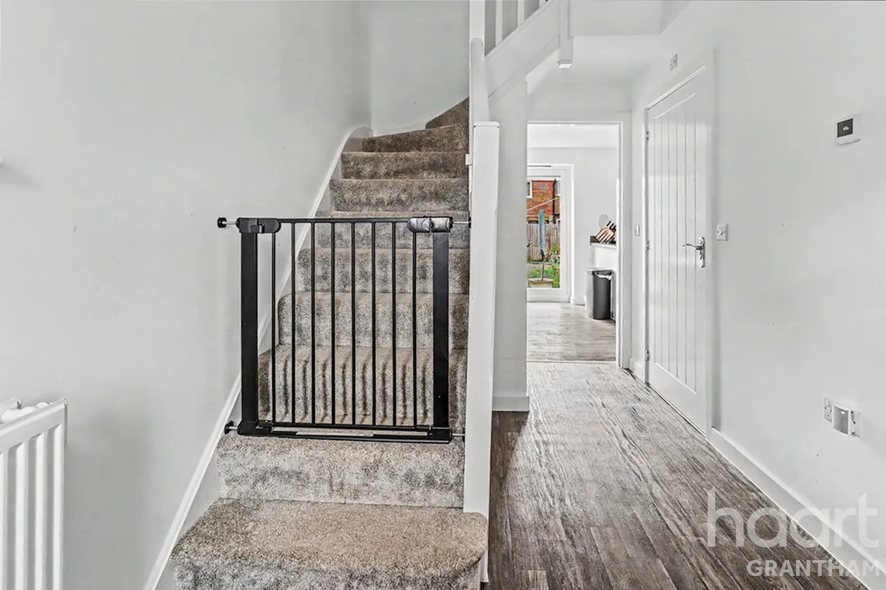Whittle Road, NG34, photo 2