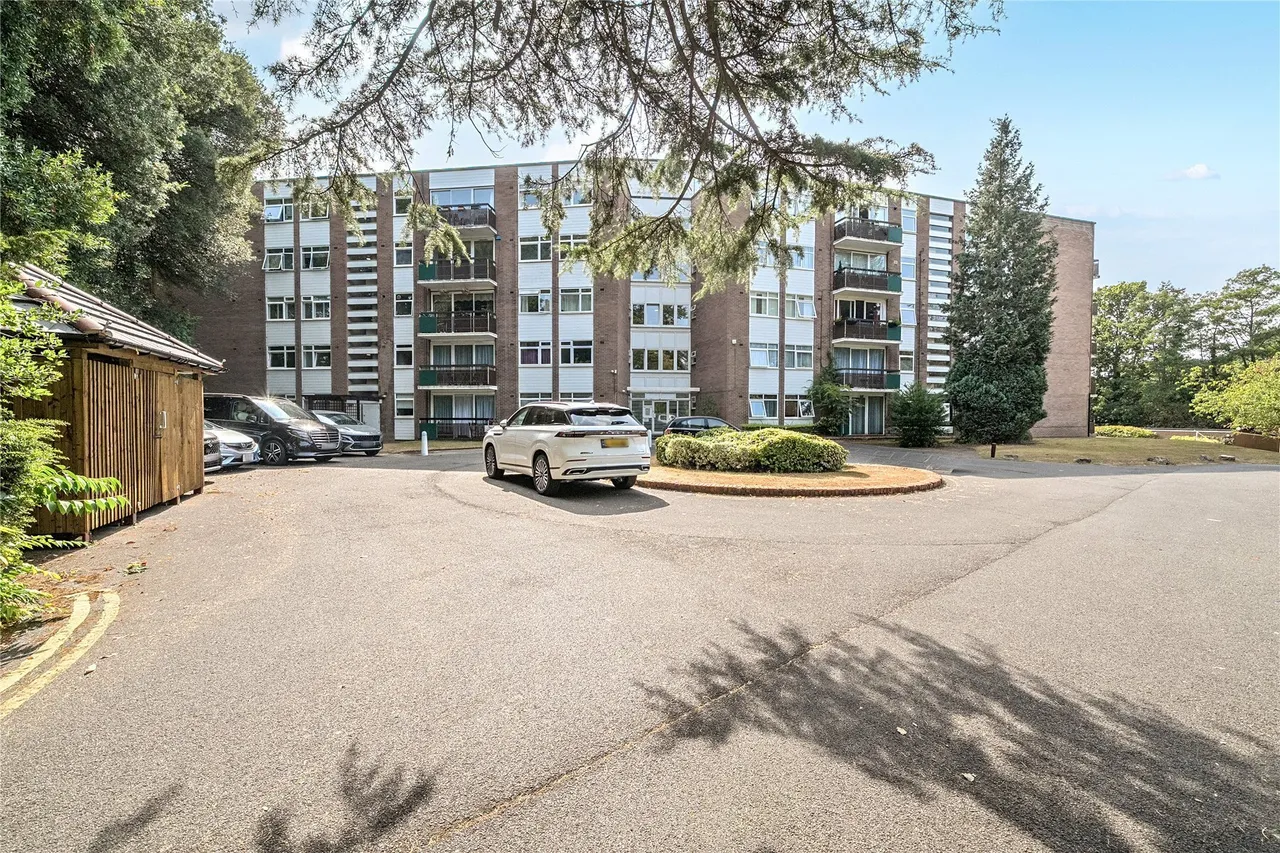 2 bed flat for sale — Mapledene, Kemnal Road, Chislehurst, BR7