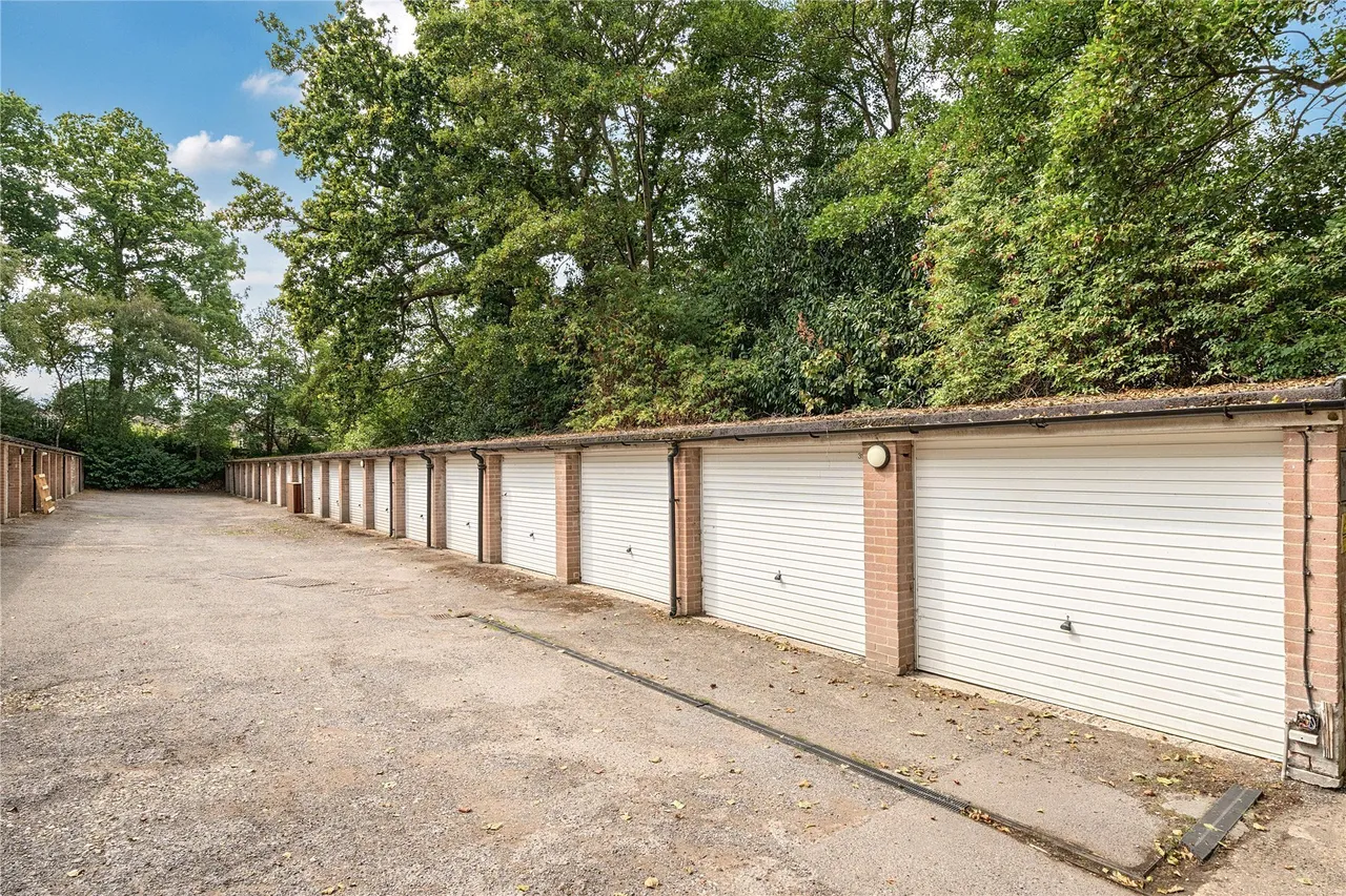 Mapledene, Kemnal Road, Chislehurst, BR7, photo 21