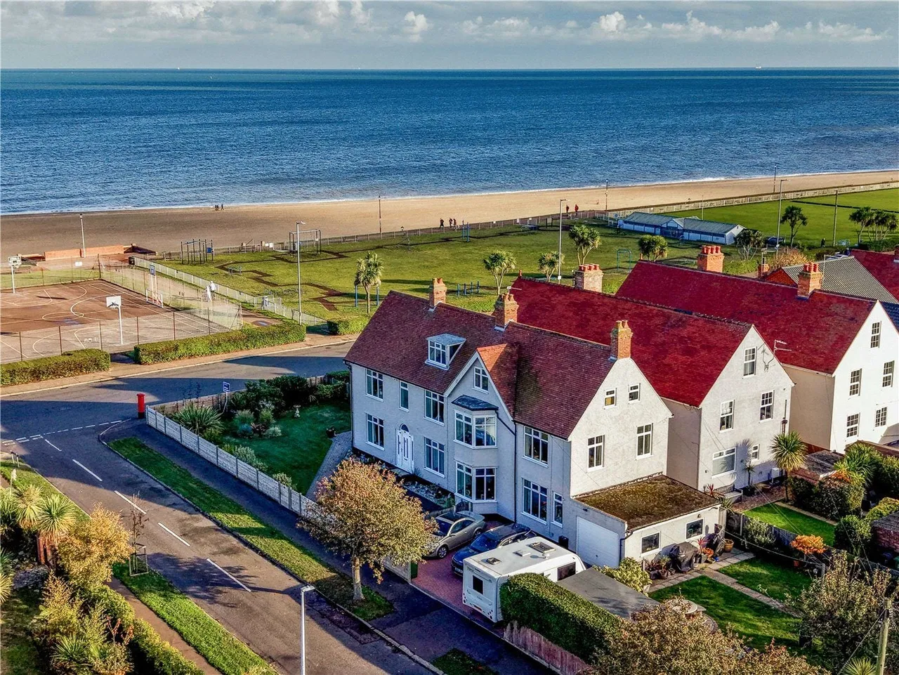 6 bed house for sale, Marine Parade, Gorleston, NR31