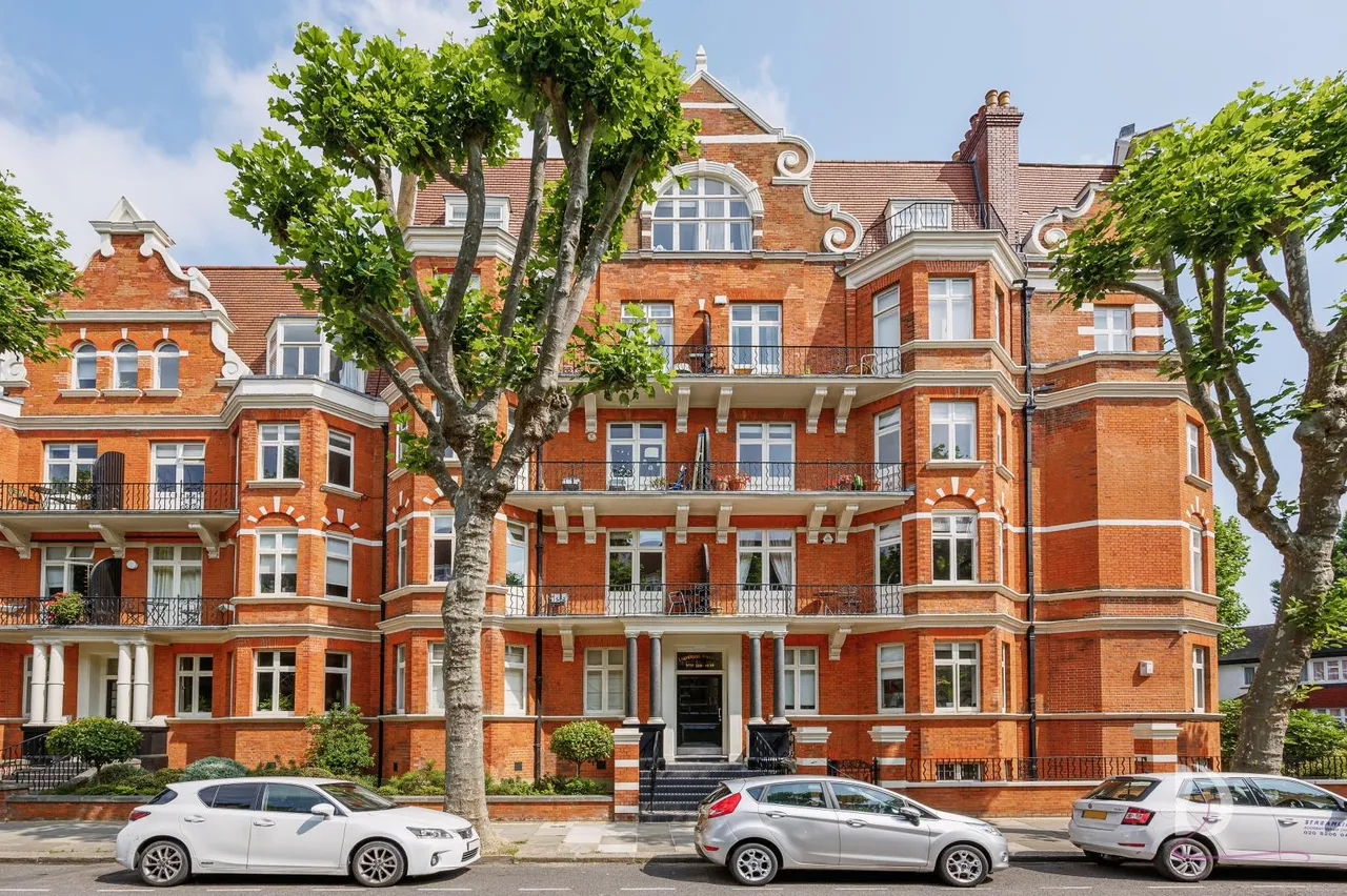 2 bed flat for sale — Lauderdale Road, London, W9 1NG