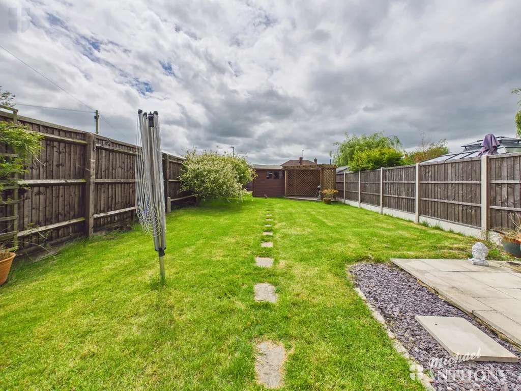 Mandeville Road, Aylesbury, HP21 8AG, photo 11