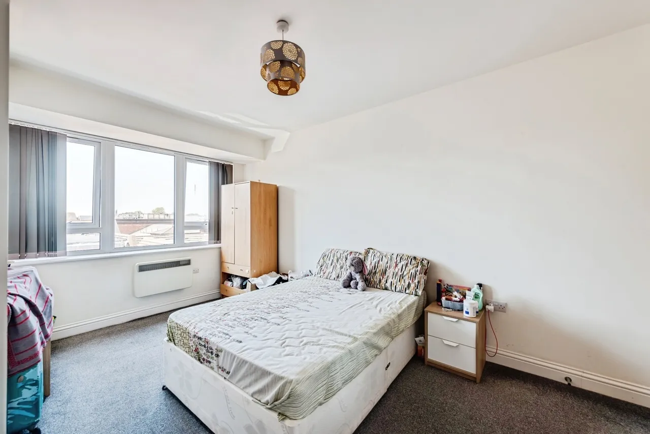 Guild House, Farnsby Street, Swindon, Wiltshire, SN1, photo 11