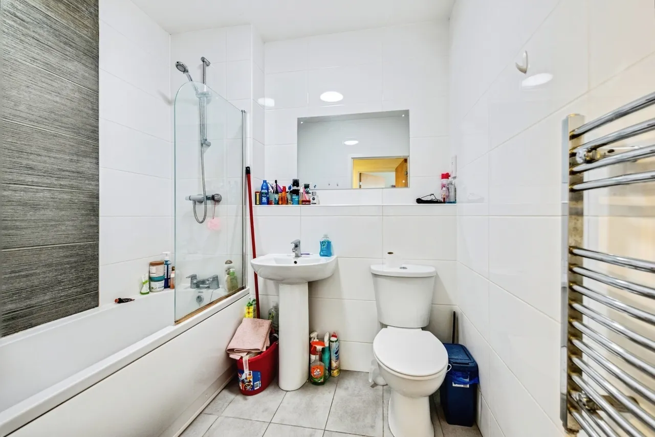 Guild House, Farnsby Street, Swindon, Wiltshire, SN1, photo 8