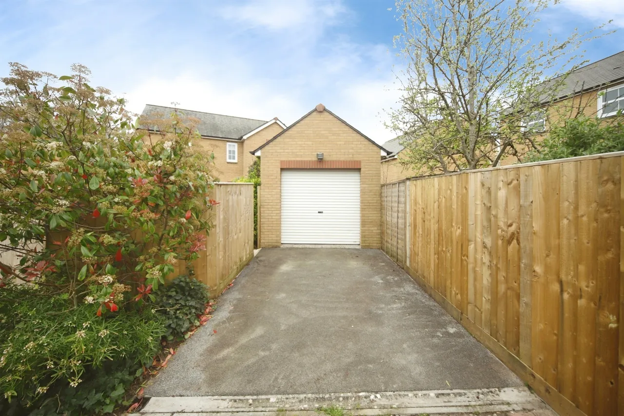 Kingswood Road, Crewkerne, photo 9