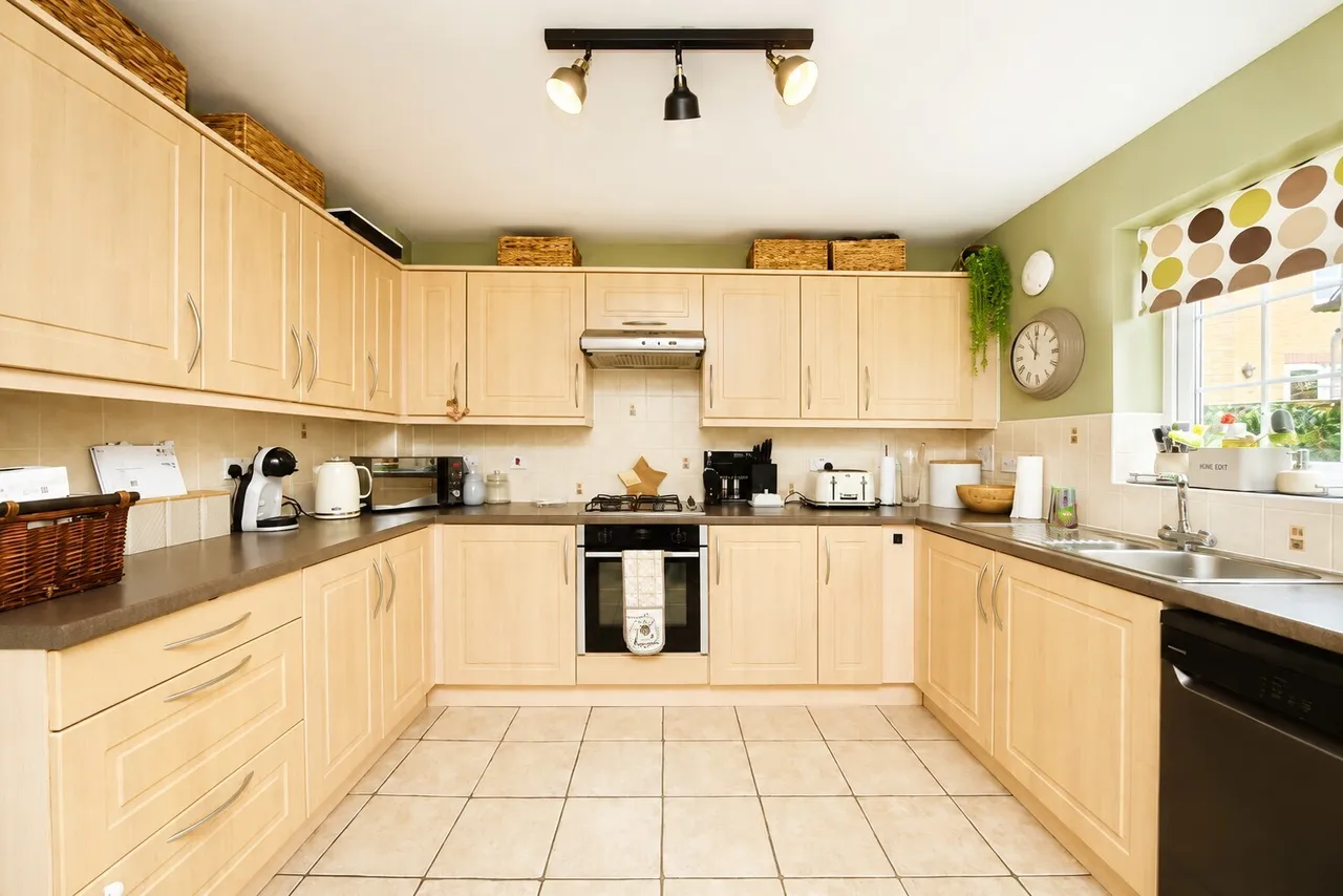 Kingswood Road, Crewkerne, photo 3