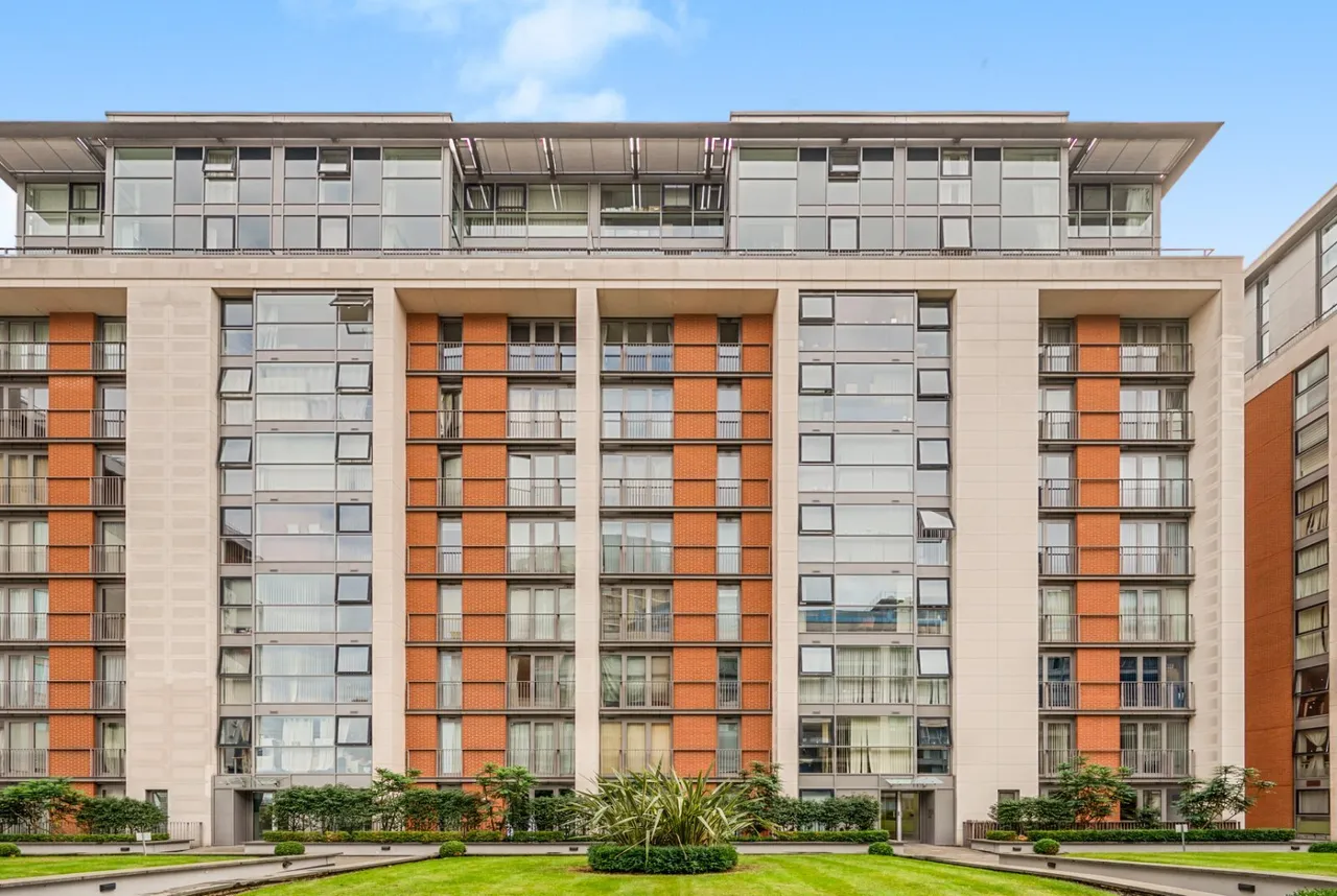 Western Gateway, London, E16, photo 15