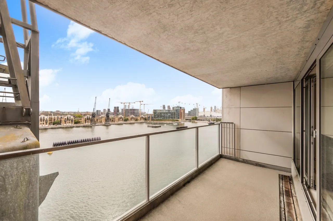 Western Gateway, London, E16, photo 14