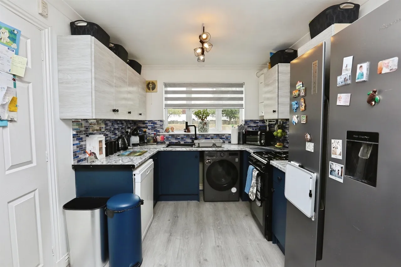 Lovelock Terrace, Gosport, photo 2
